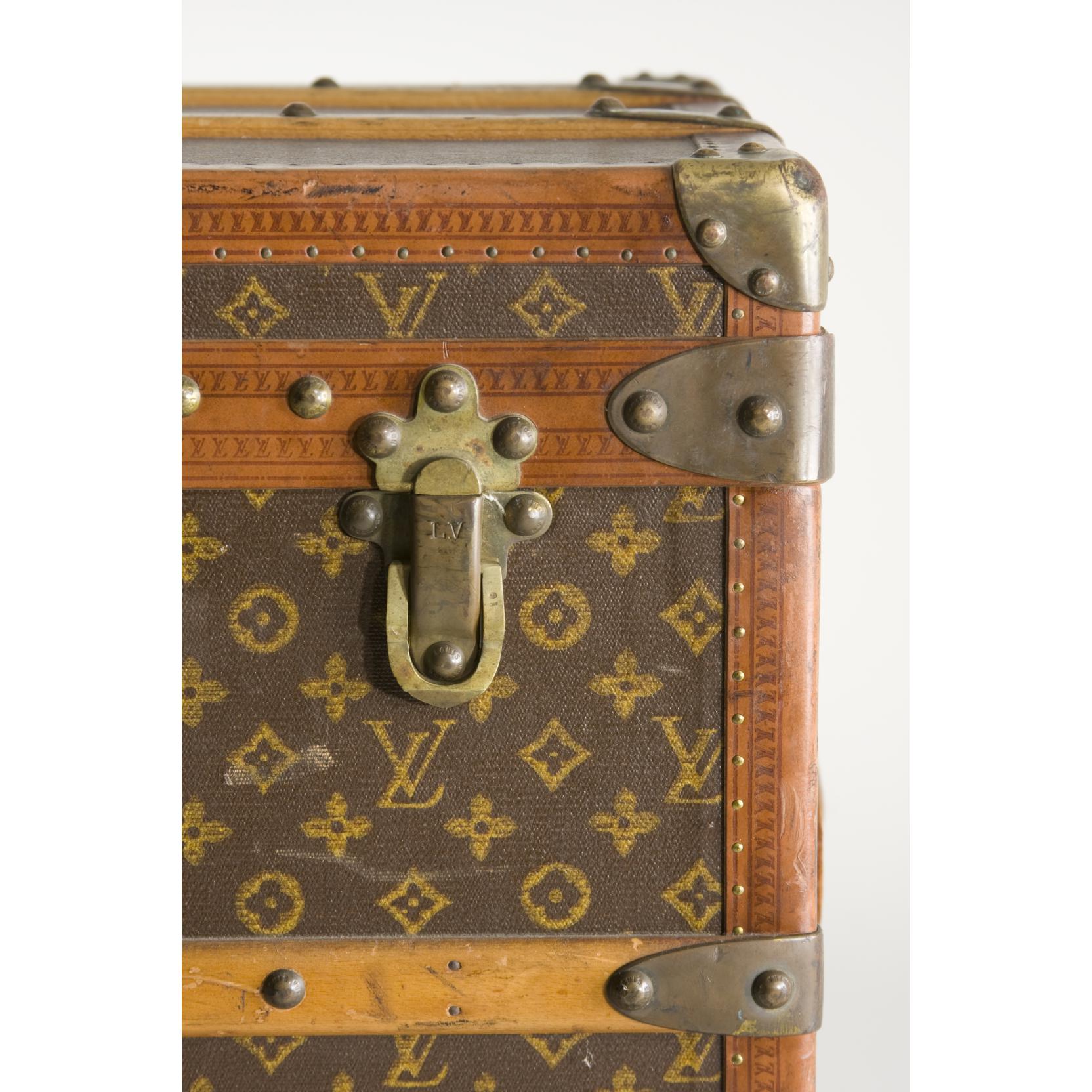 1915 LOUIS VUITTON CAR TRUNK