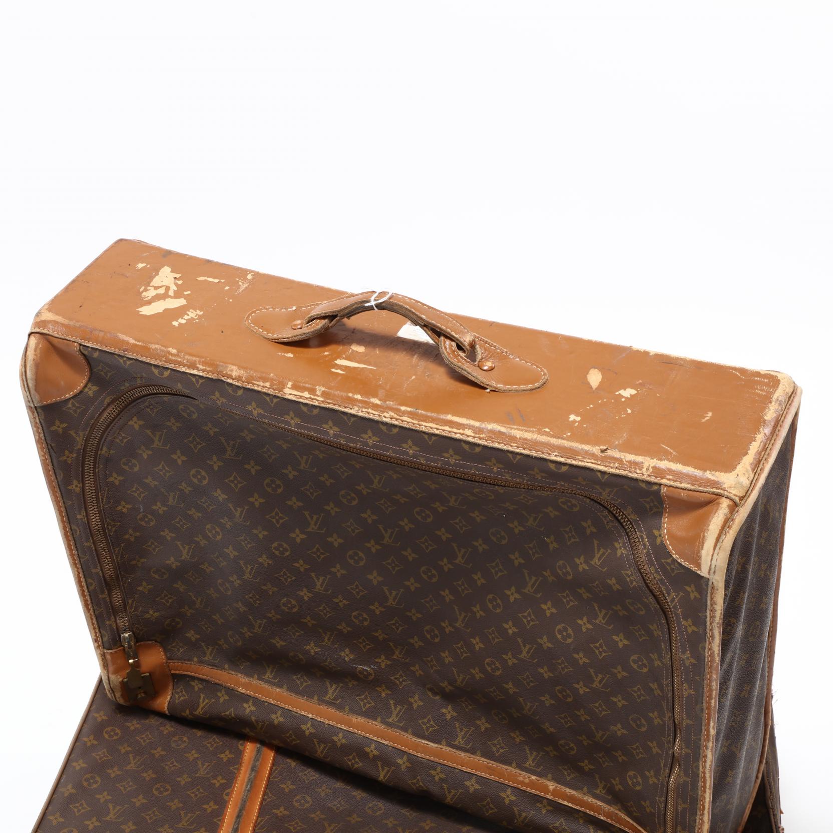 4 Pc.) Vintage Louis Vuitton Travel Set (Lot 332 - Holiday Weekend Gallery  AuctionApr 15, 2017, 10:00am)