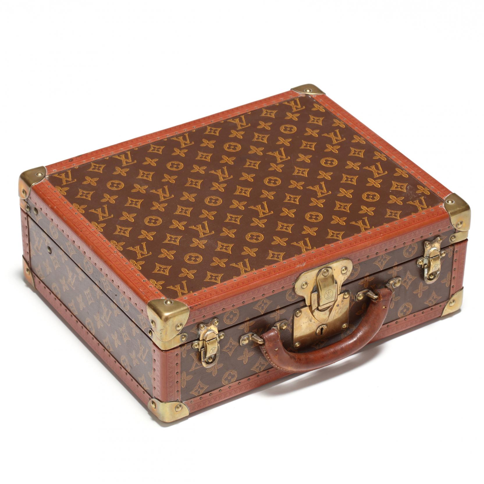 Sold at Auction: LOUIS VUITTON, KOFFER COTTEVILLE