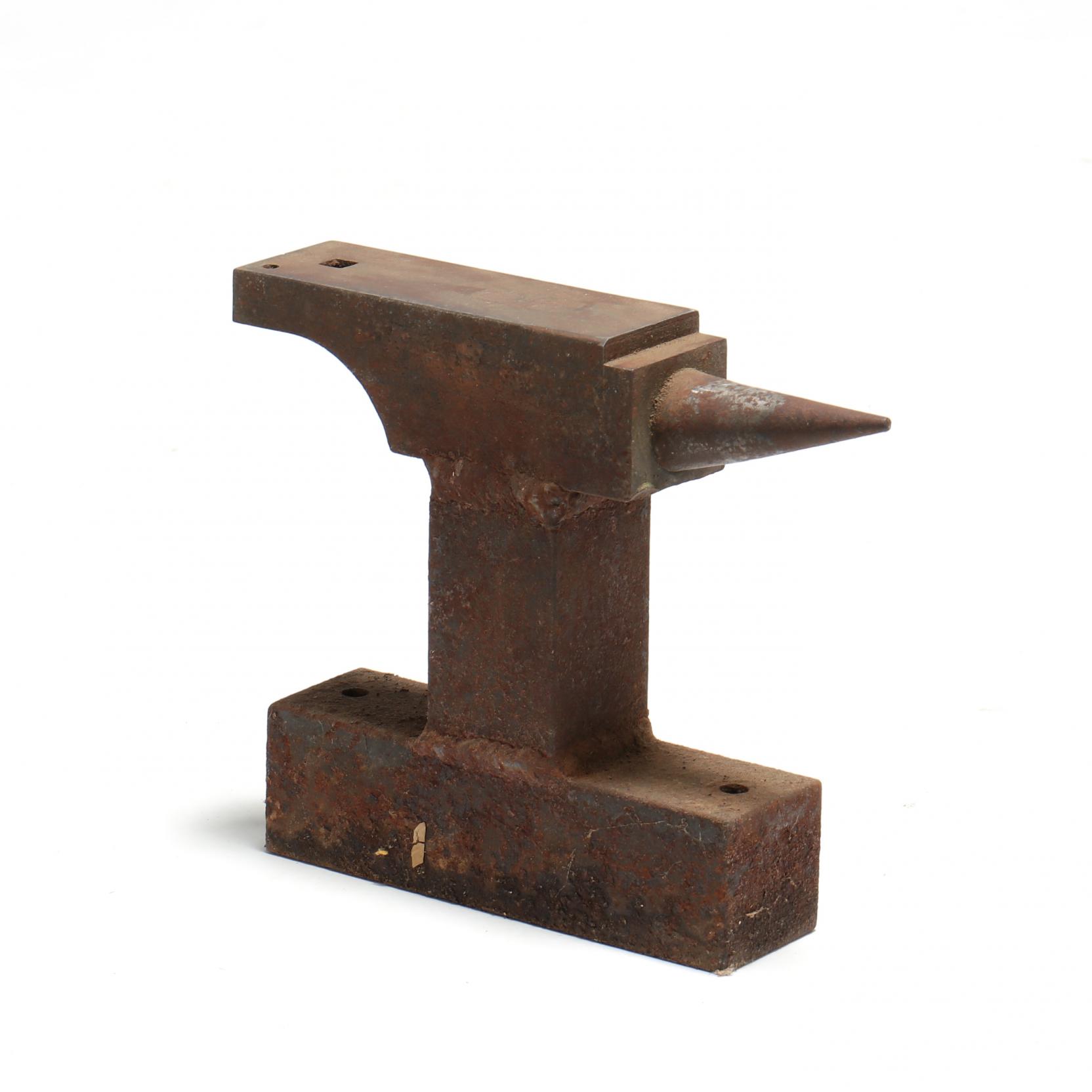 1903-1978  VINTAGE SMALL LITTLE ANVIL - COLLECTIBLE - purchased in FINLAND