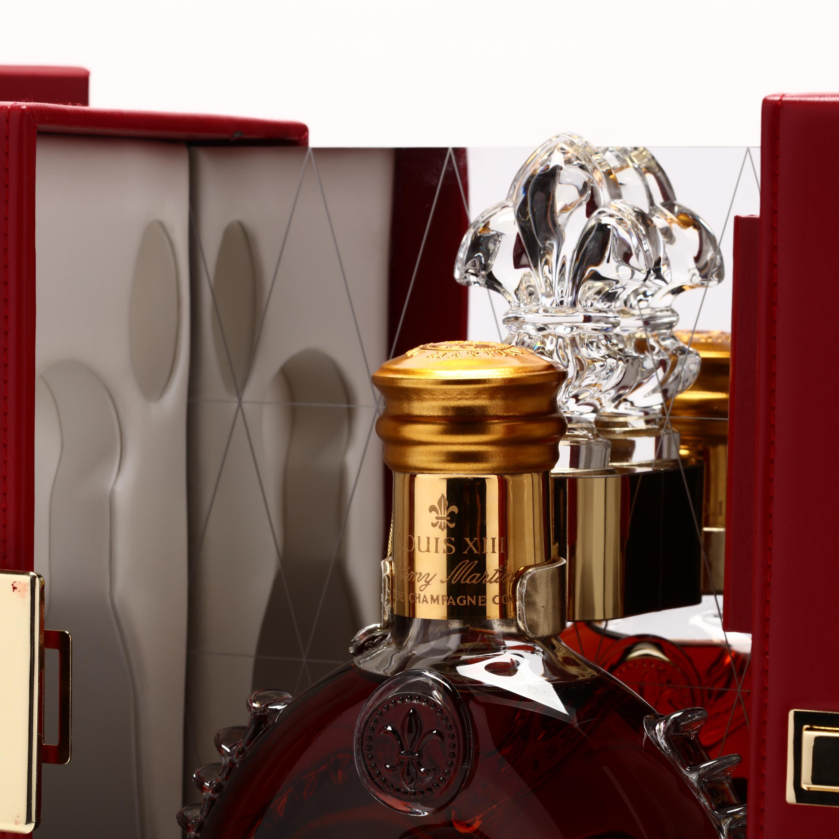 Saint Louis France Remy Martin Hand Made Crystal Decanter Red Leather  Mirrored Case