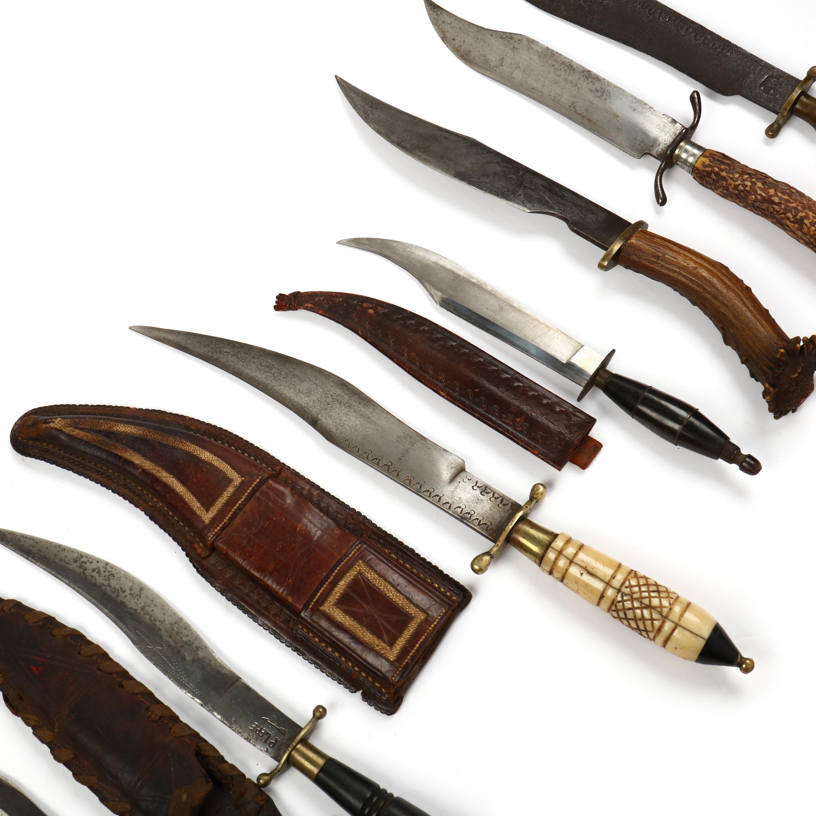 Sold at Auction: MEXICAN FIXED-BLADE FIGHTING / BOWIE KNIVES, LOT OF FIVE
