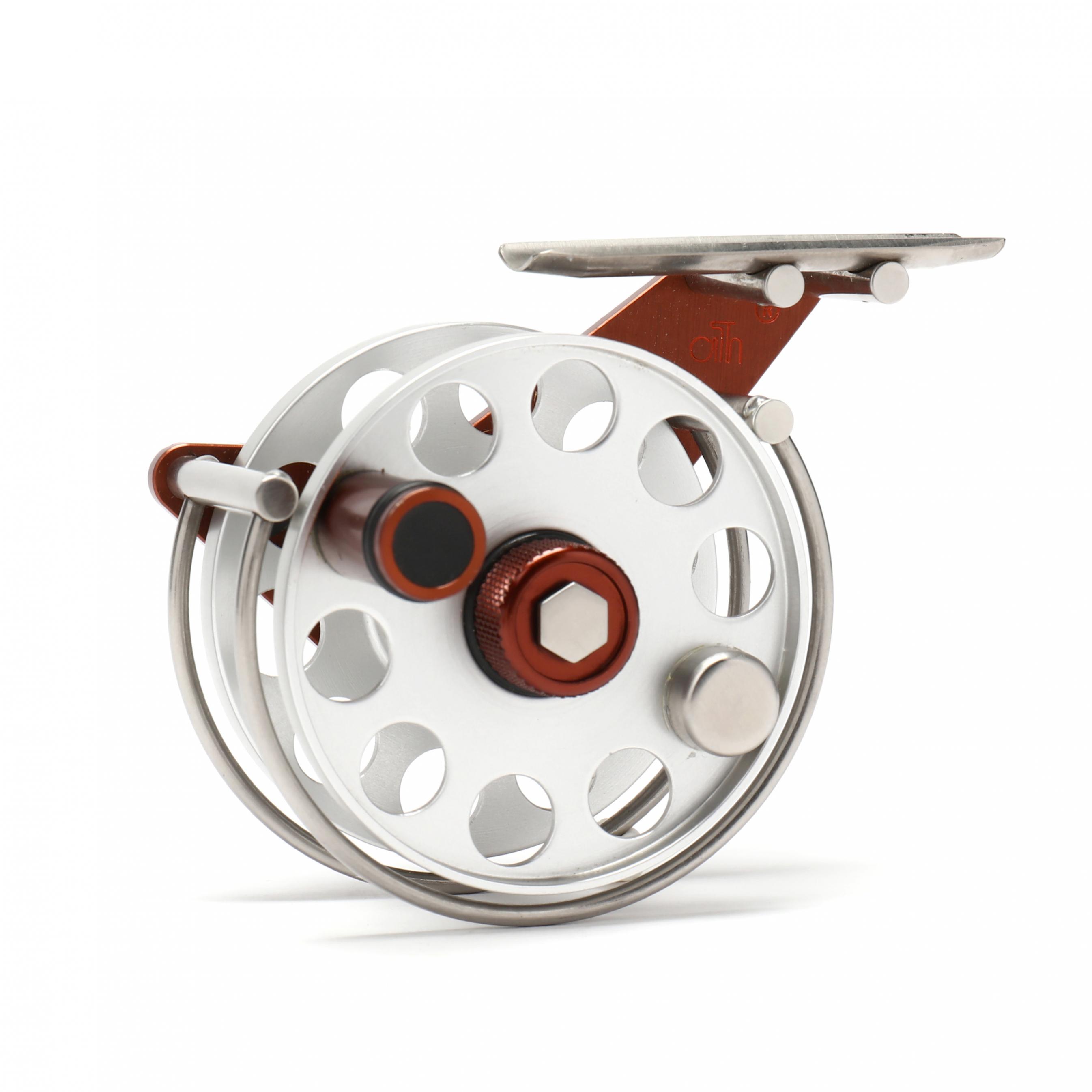 Ari 't Hart (Holland, 1934-2021), ARAS Fly Reel with Leather Case (Lot 2277  - Summer Sporting Art AuctionJun 1, 2023, 10:00am)