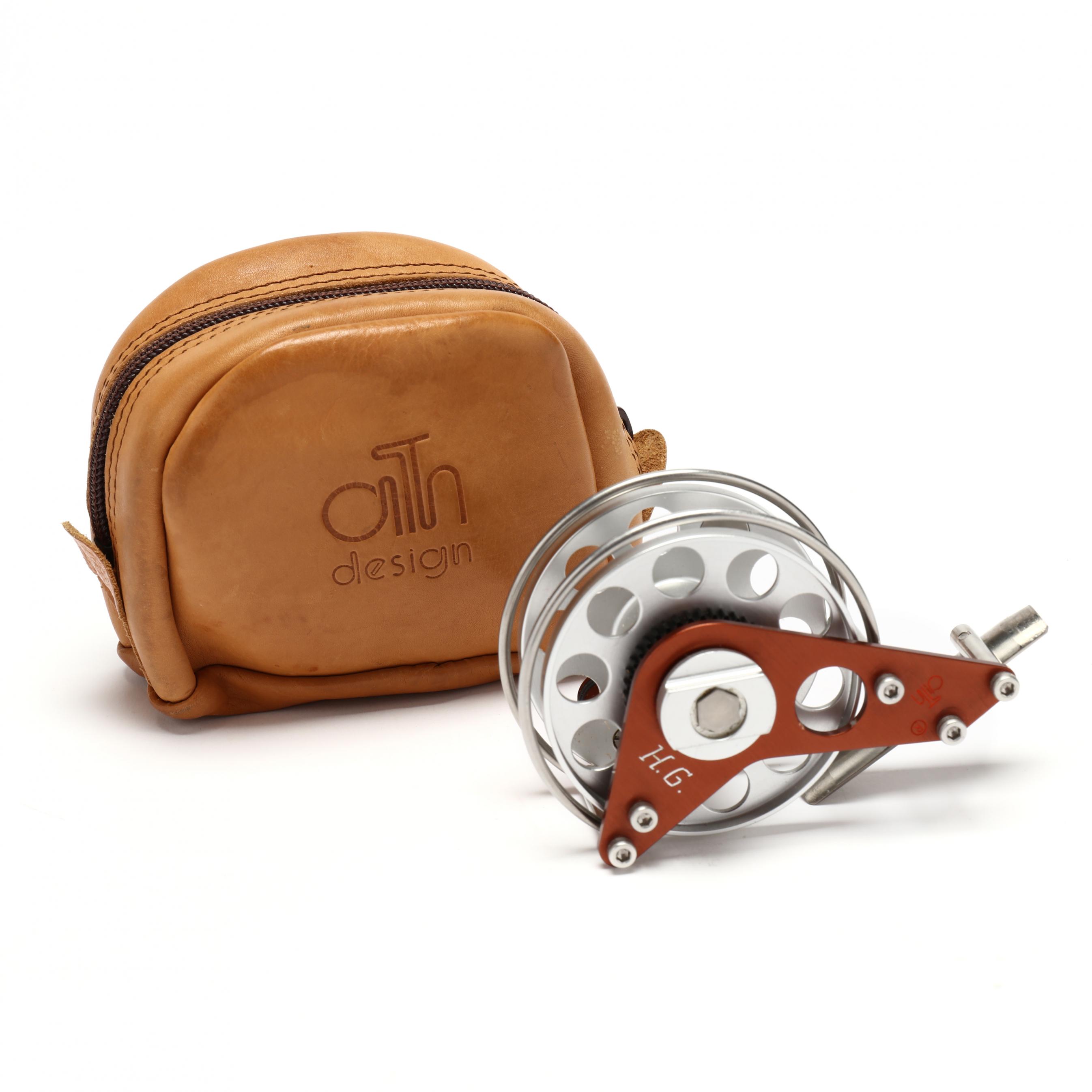 Ari t Hart (Holland, 1934-2021), REMCO Fly Reel with Leather Case