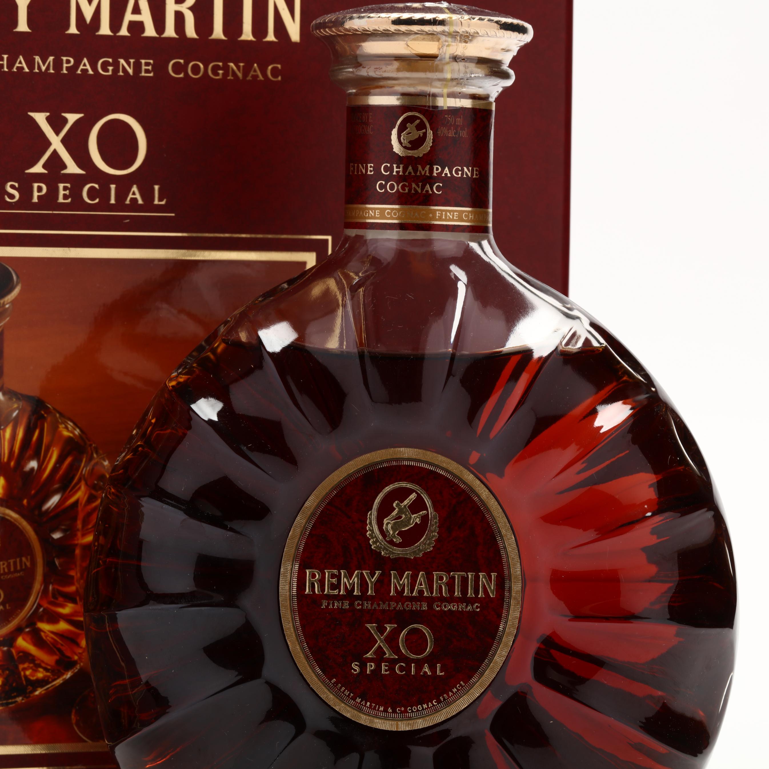 Remy Martin XO Special Cognac & Glasses Gift Set (Lot 1225 - Rare  SpiritsMar 10, 2023, 9:00am)