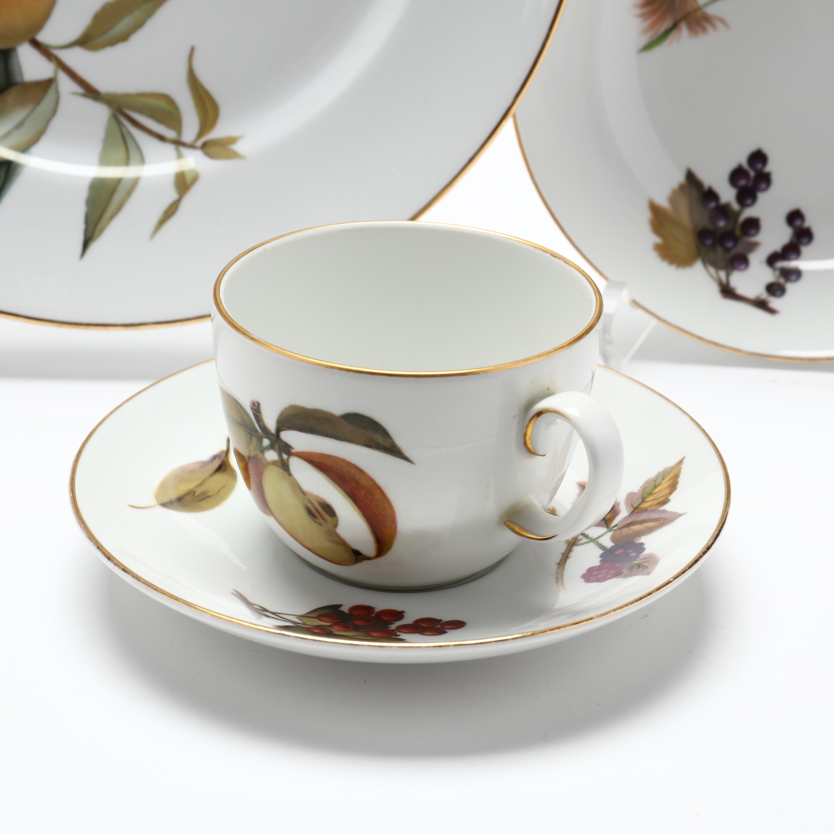 Royal Worchester popular tea cup/soup bowl & saucer