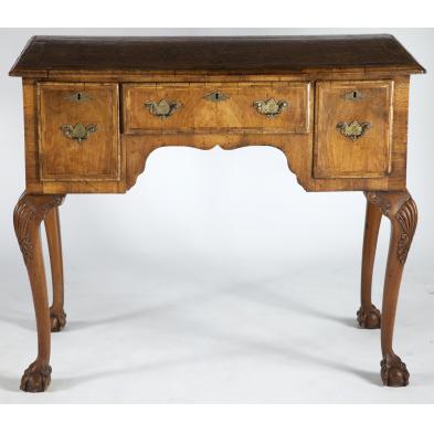 english-queen-anne-style-dressing-table