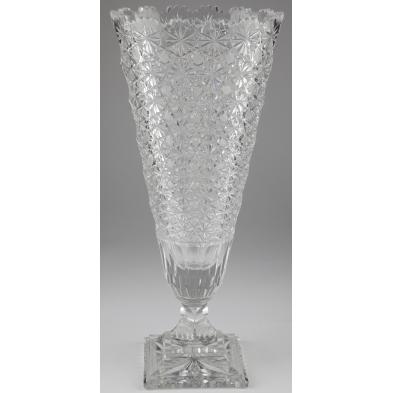 monumental-cut-crystal-vase