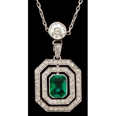 platinum-emerald-and-diamond-pendant-necklace