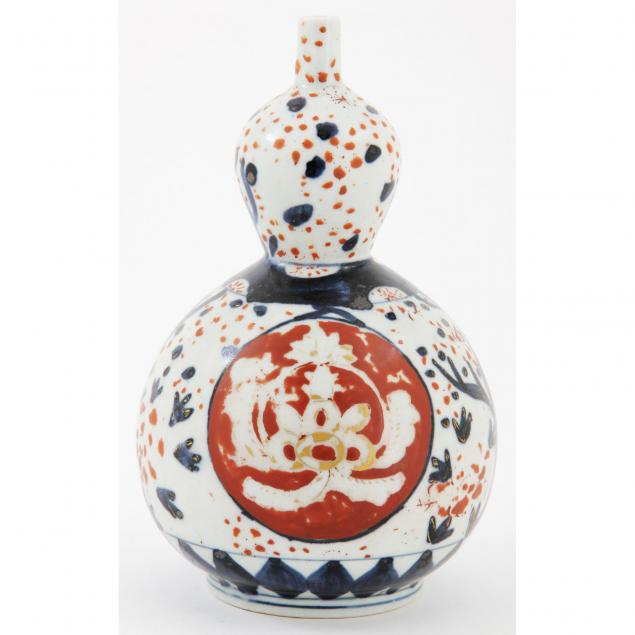 japanese-double-gourd-imari-bottle