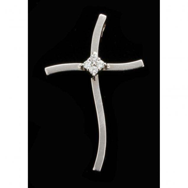 18kt-white-gold-and-diamond-cross-pendant