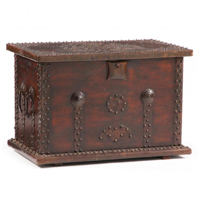chinese-brass-decorated-chest