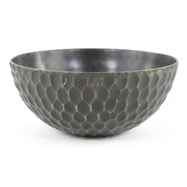 modernist-bronze-center-bowl