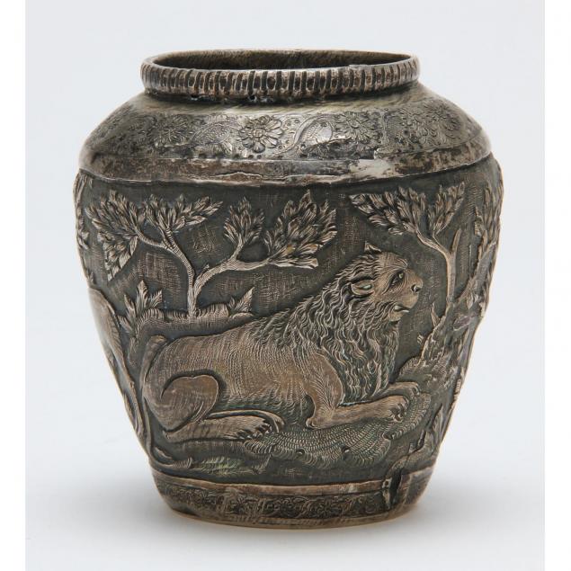 persian-silver-cabinet-vase