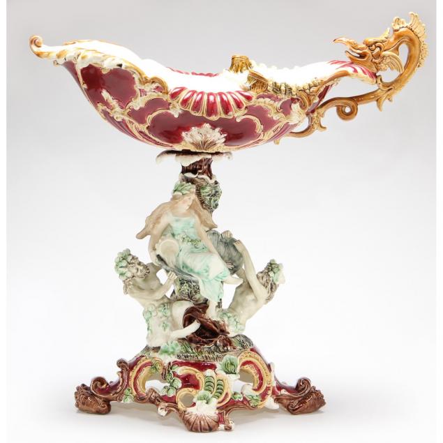 continental-majolica-centerpiece