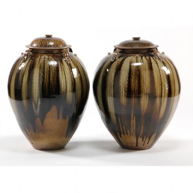 pair-of-nc-pottery-lidded-vessels-donna-craven