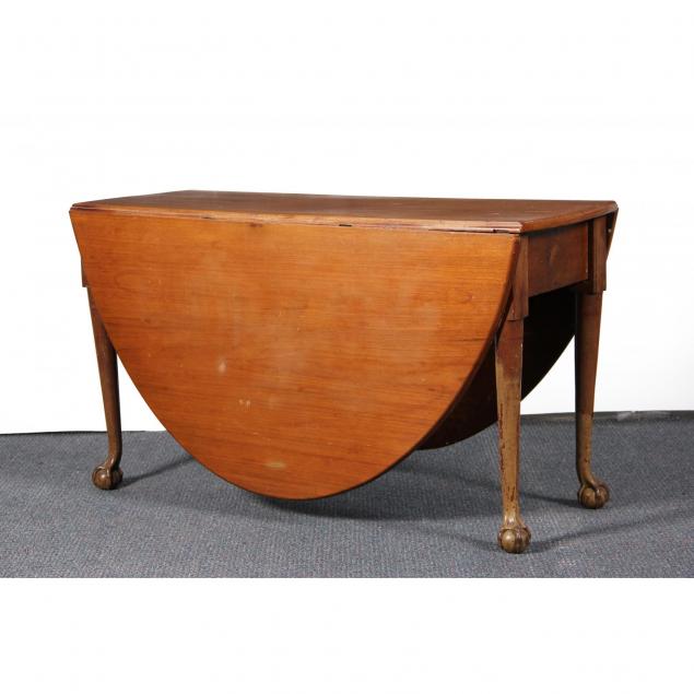 american-chippendale-drop-leaf-dining-table