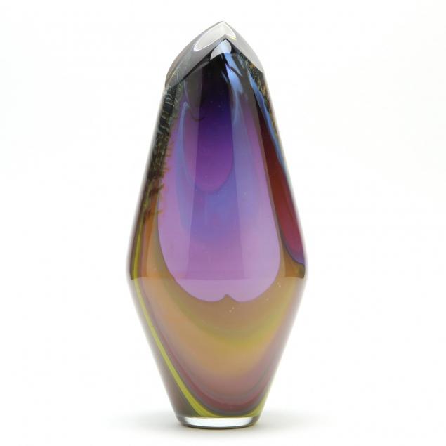 correia-post-modern-art-glass-vase