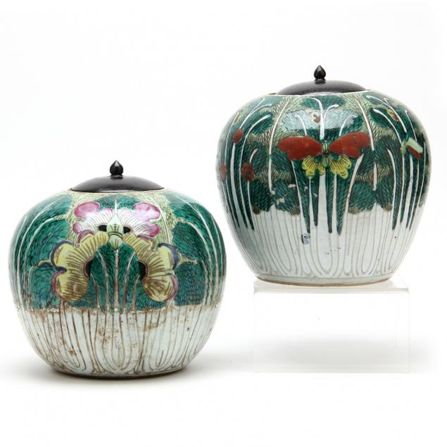 pair-of-chinese-export-porcelain-cabbage-leaf-ginger-jars