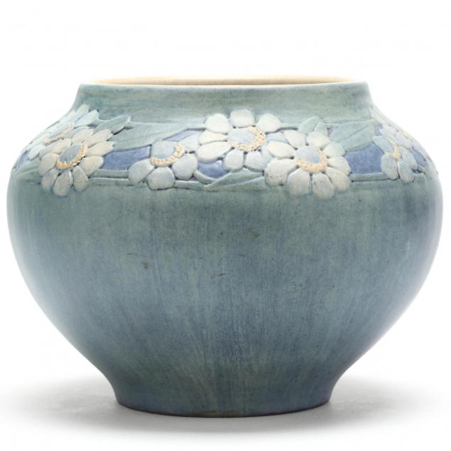 henrietta-bailey-newcomb-college-pottery-jardiniere