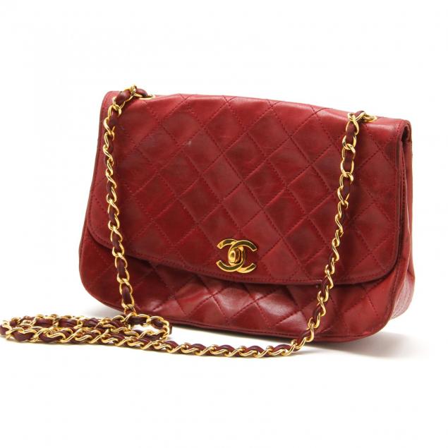 vintage-quilted-leather-flap-bag-chanel