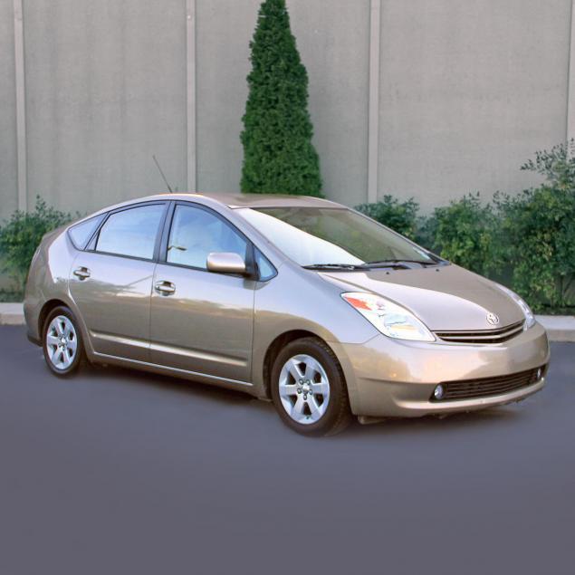 2005-toyota-prius-hybrid