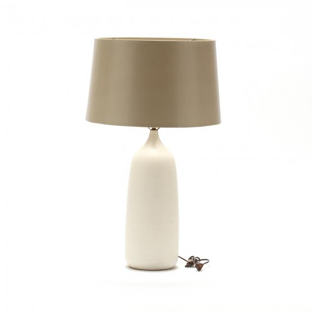 modernist-torpedo-pottery-table-lamp