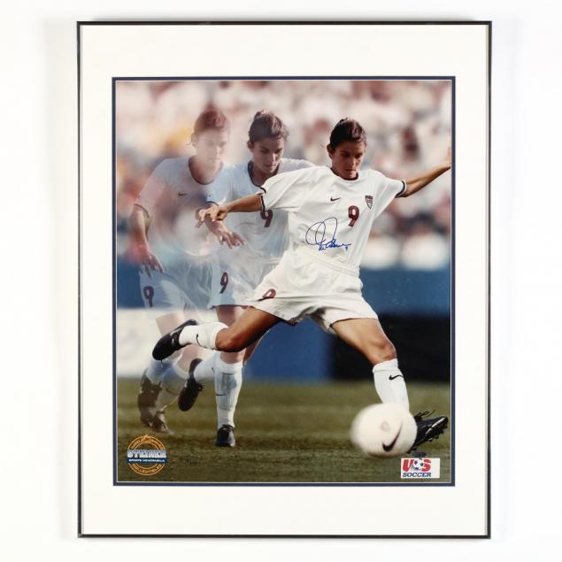 mia-hamm-single-signed-framed-photograph