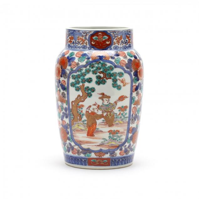 antique-imari-vase