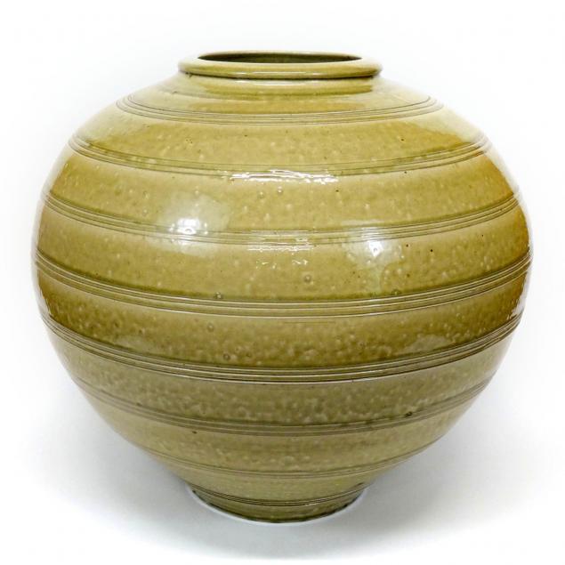 chad-brown-large-vase-orb-jar