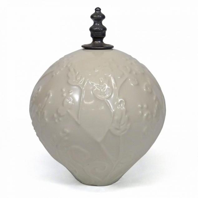 deborah-caliva-etched-porcelain-bottle