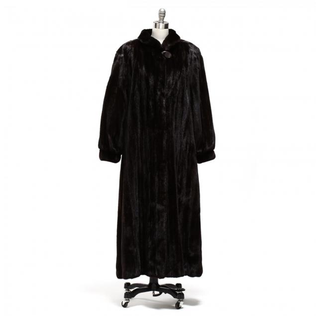 A Full Length Dark Brown Mink Coat (Lot 152 - The Winter Quarterly ...