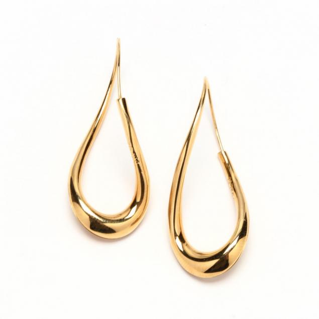 pair-of-18kt-gold-earrings-michael-good