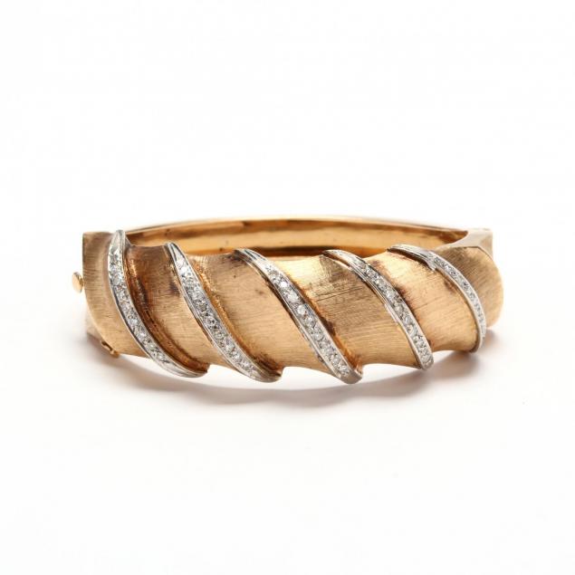 14kt-gold-and-diamond-florentine-bracelet
