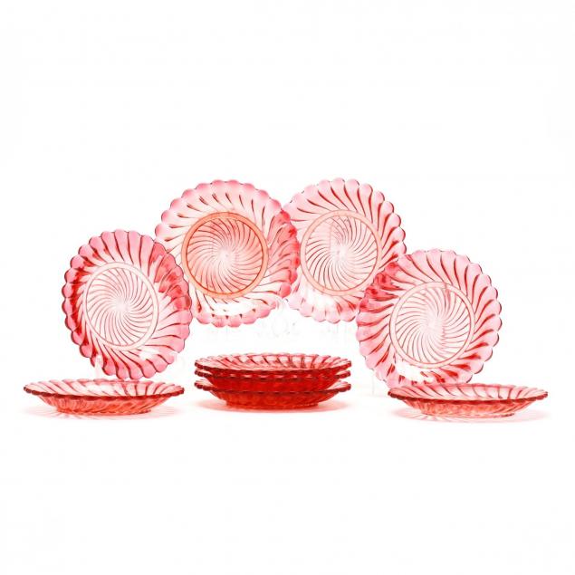 baccarat-nine-cranberry-swirl-dessert-plates