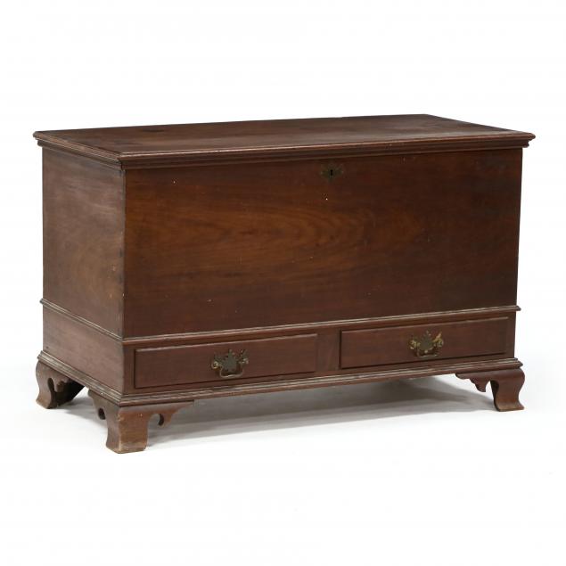 north-carolina-chippendale-dovetailed-walnut-blanket-chest