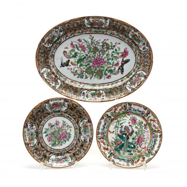 three-pieces-of-chinese-export-porcelain-with-butterflies