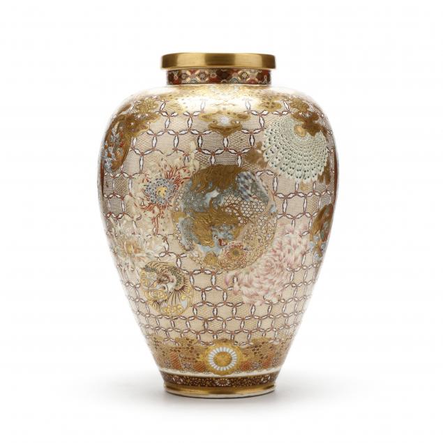 a-japanese-satsuma-vase-attributed-to-kinkozan