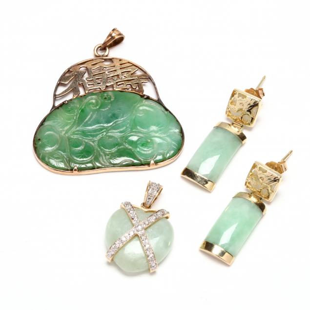 group-of-jadeite-jewelry-items