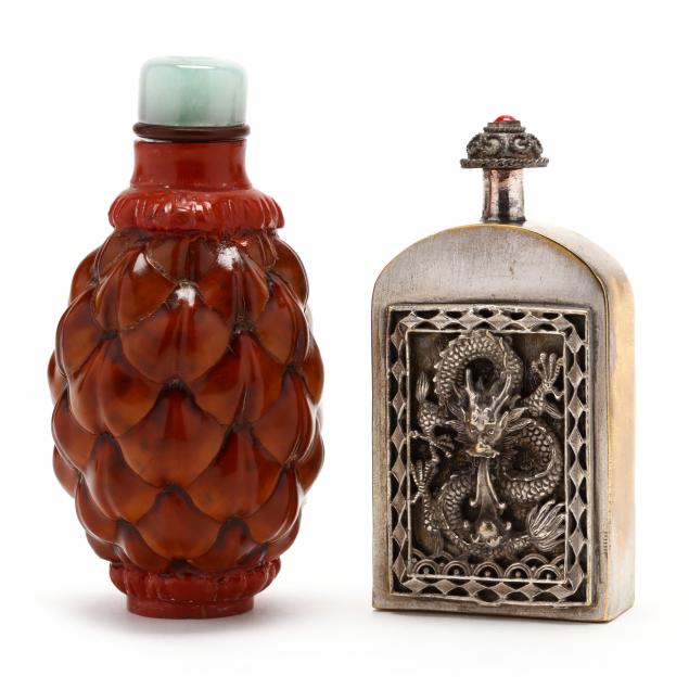 two-chinese-snuff-bottles