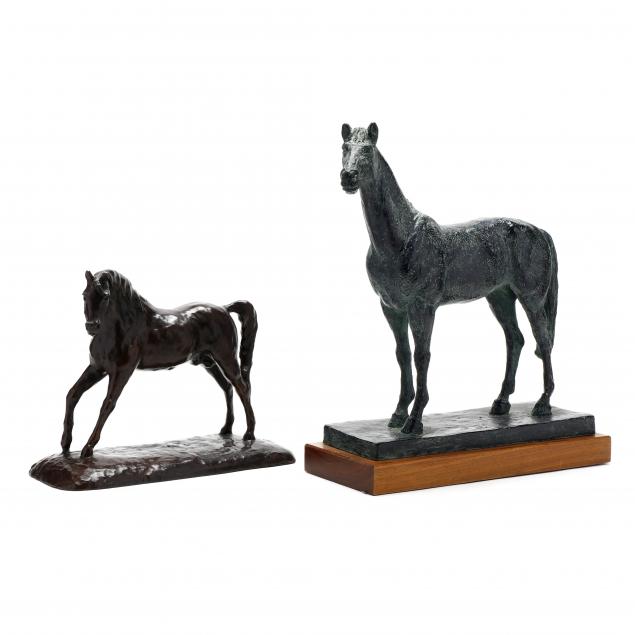 two-contemporary-sculptures-of-horses