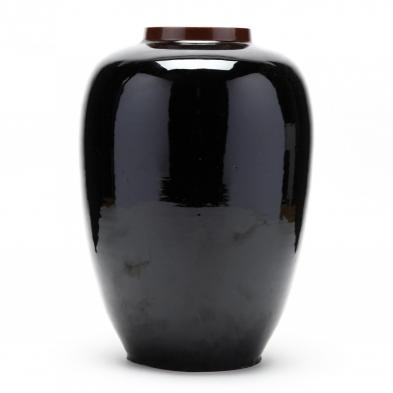 a-chinese-mirror-black-glaze-vase