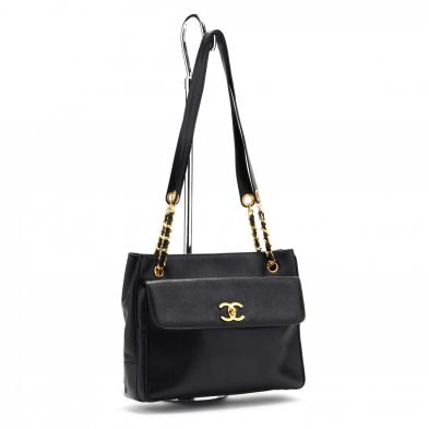 caviar-leather-shoulder-bag-chanel