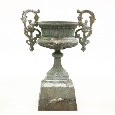 large-vintage-classical-style-aluminum-garden-urn