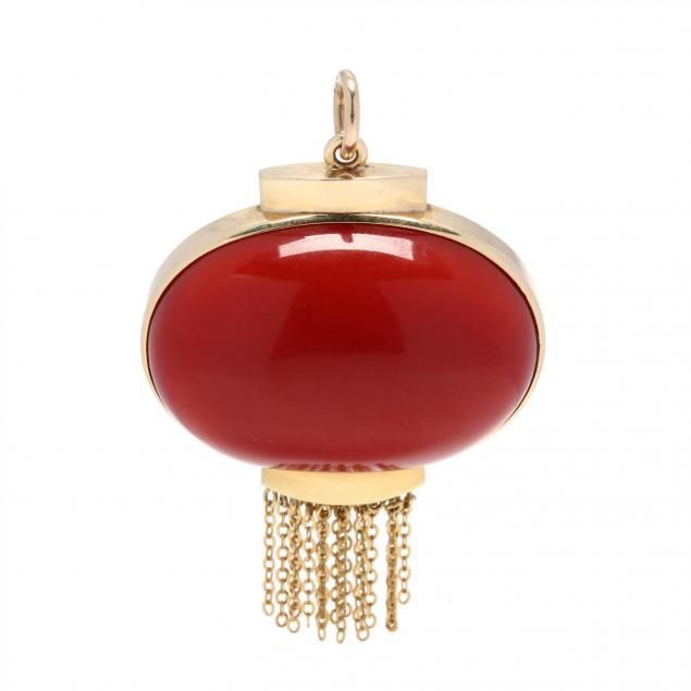 14kt-gold-and-coral-pendant