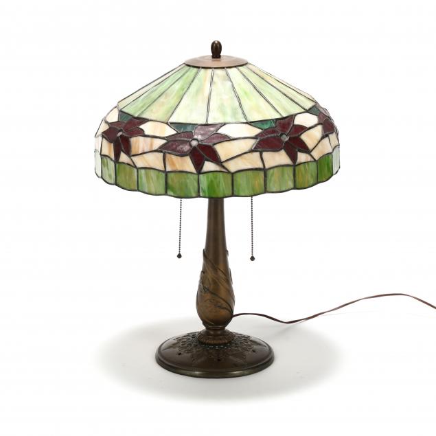 edward-miller-co-stained-glass-table-lamp