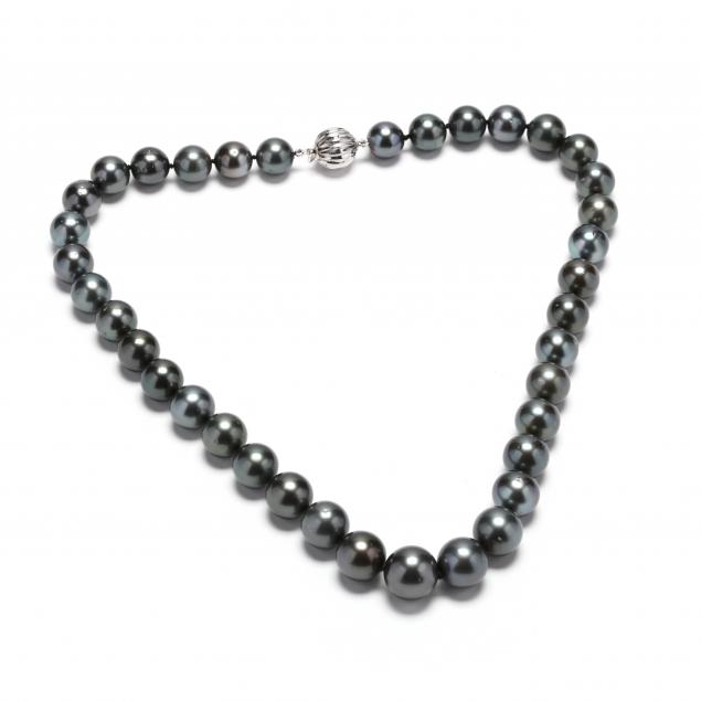 14kt-white-gold-and-tahitian-pearl-necklace