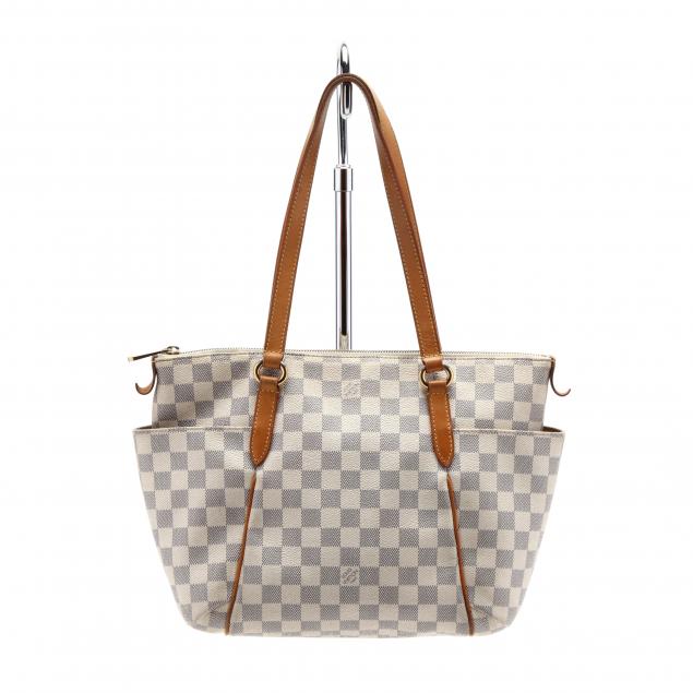 Sold at Auction: Louis Vuitton, Louis Vuitton French Designer Totally PM  Purse Bag