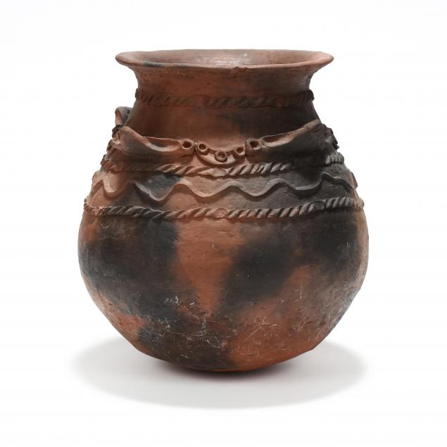 large-southwestern-pottery-vessel