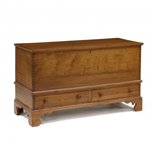 north-carolina-chippendale-walnut-blanket-chest